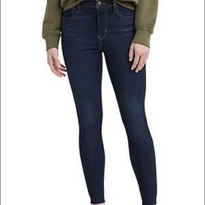 Levi’s high rise skinny jeans